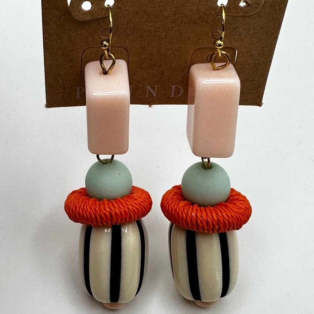 PLUNDER Dangling Statement With Pastel Color Beads Earrings - Picture 4 of 8